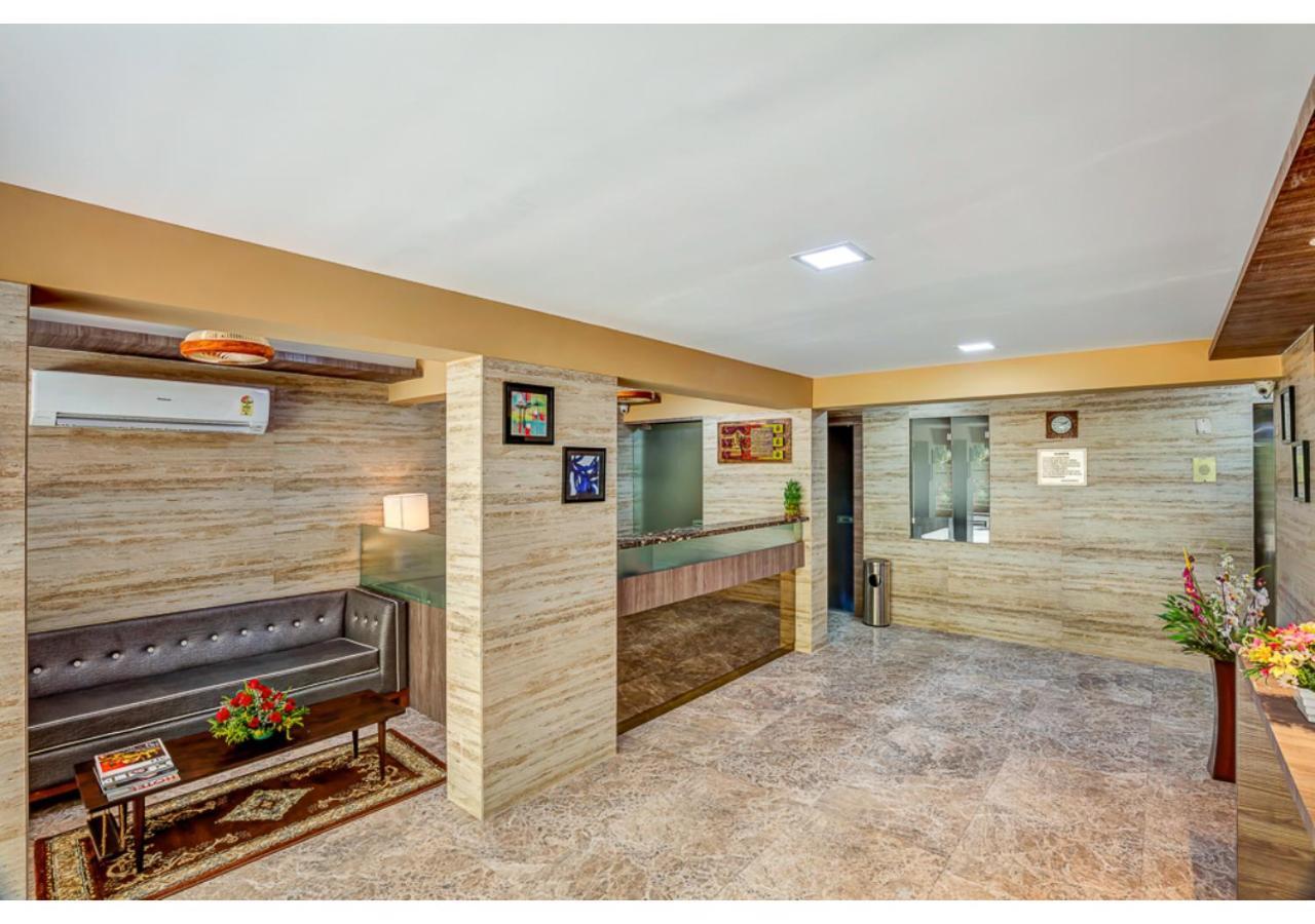 Ashok Deluxe Apartments, Marol Andheri East 뭄바이 외부 사진