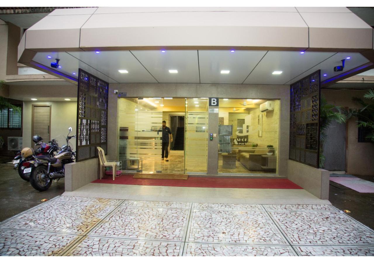 Ashok Deluxe Apartments, Marol Andheri East 뭄바이 외부 사진