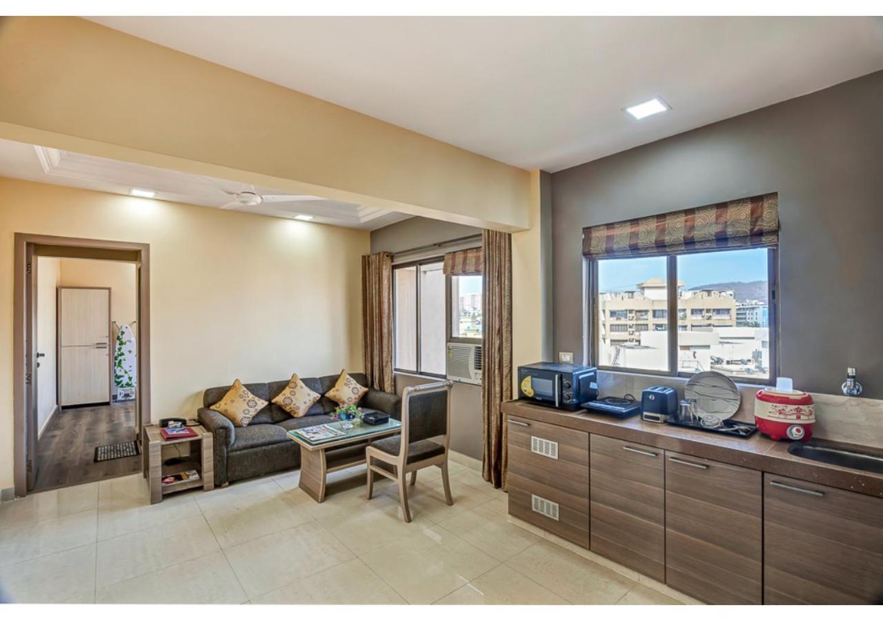 Ashok Deluxe Apartments, Marol Andheri East 뭄바이 외부 사진