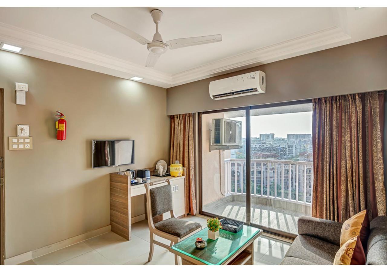 Ashok Deluxe Apartments, Marol Andheri East 뭄바이 외부 사진
