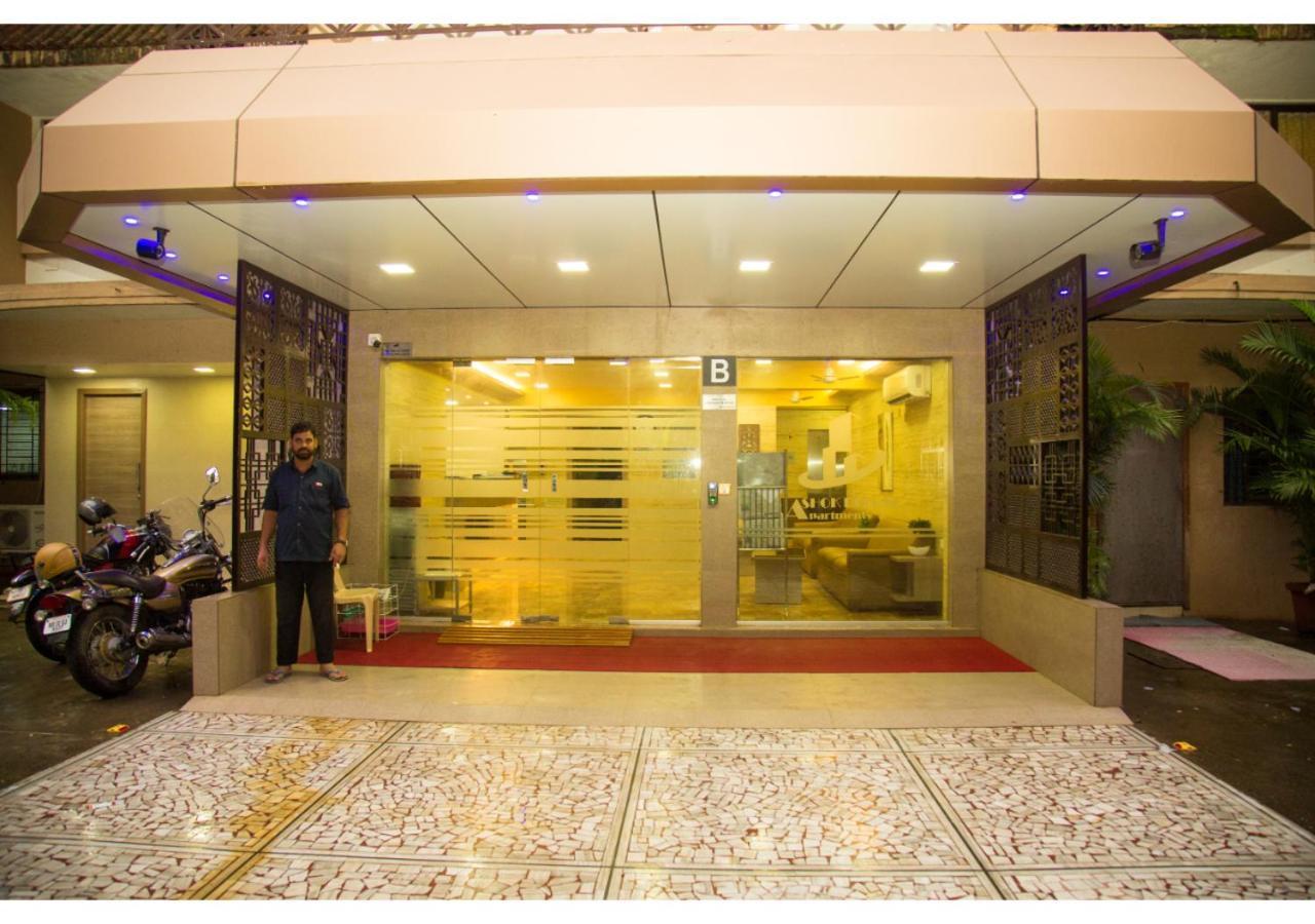 Ashok Deluxe Apartments, Marol Andheri East 뭄바이 외부 사진
