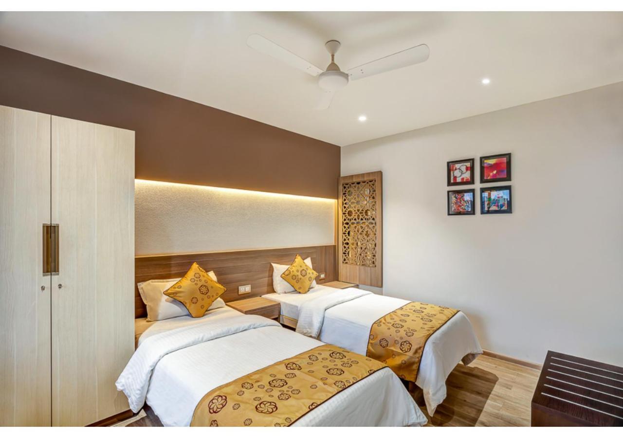 Ashok Deluxe Apartments, Marol Andheri East 뭄바이 외부 사진