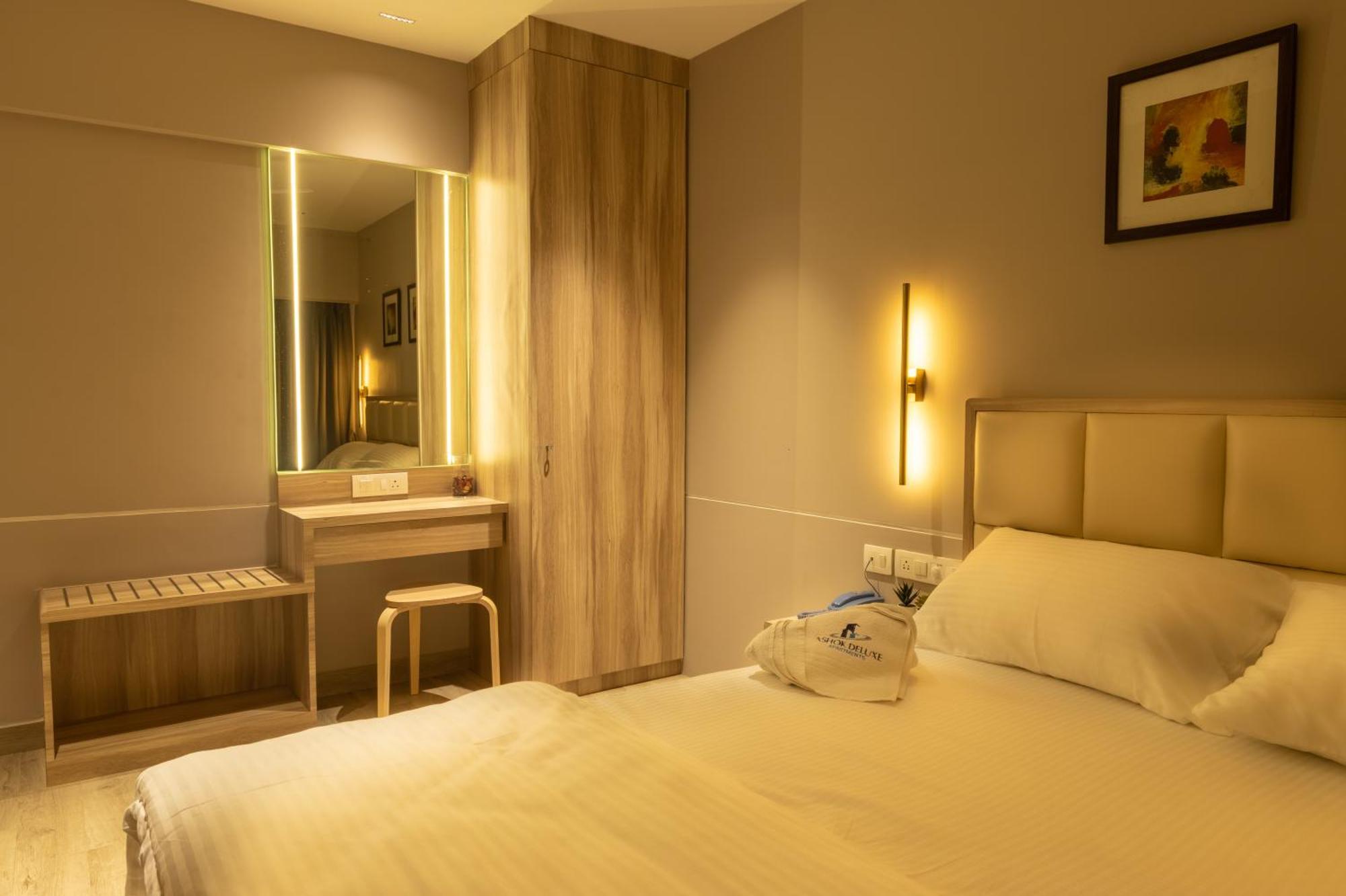 Ashok Deluxe Apartments, Marol Andheri East 뭄바이 외부 사진