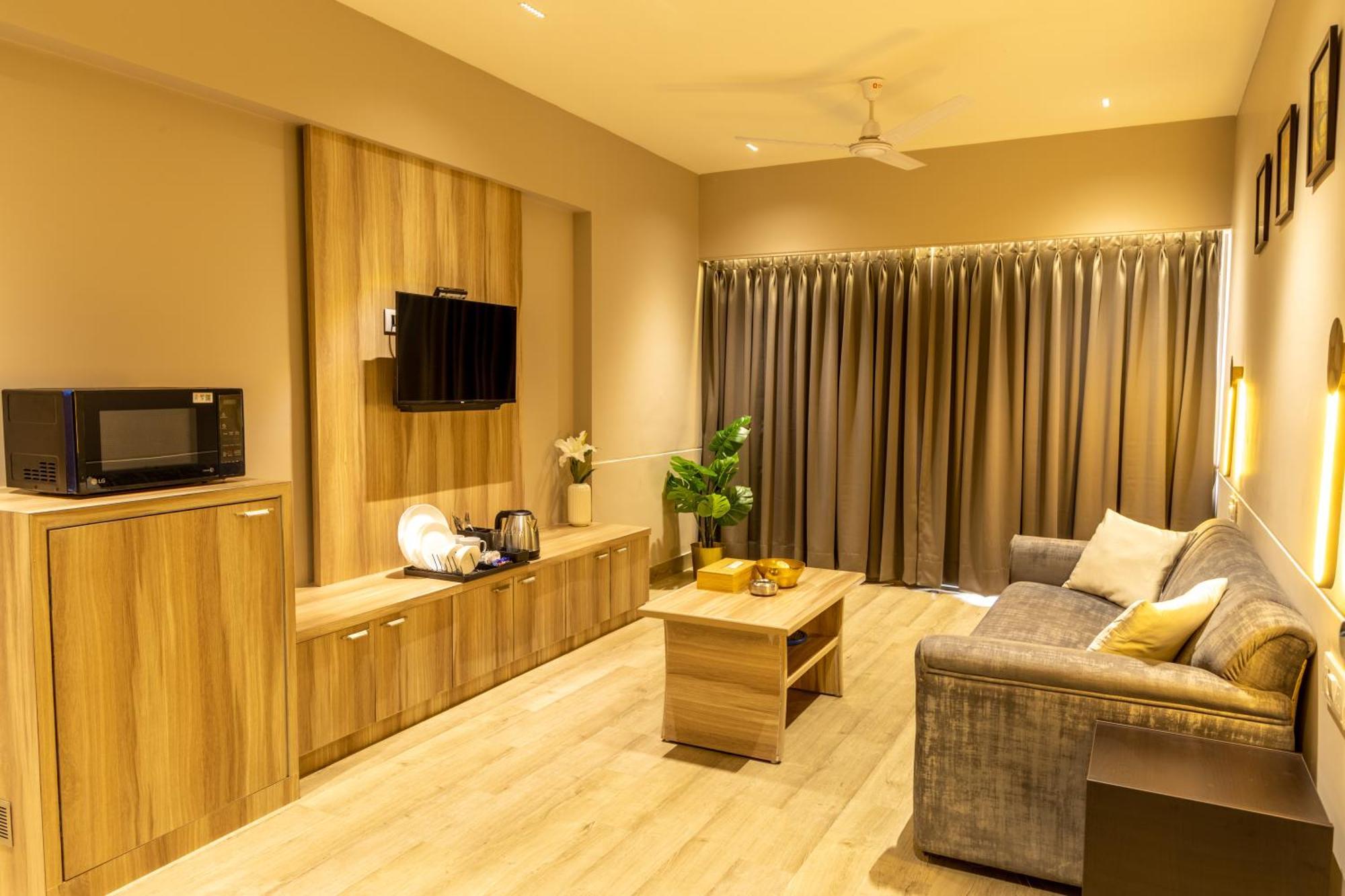 Ashok Deluxe Apartments, Marol Andheri East 뭄바이 외부 사진